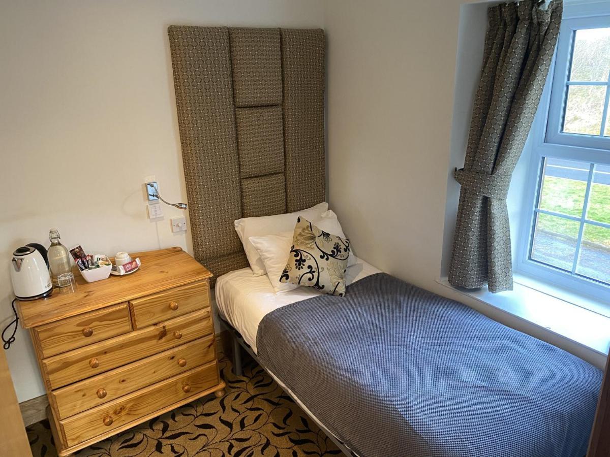 The Blue Bell Crookham Hotel Cornhill on Tweed Bilik gambar