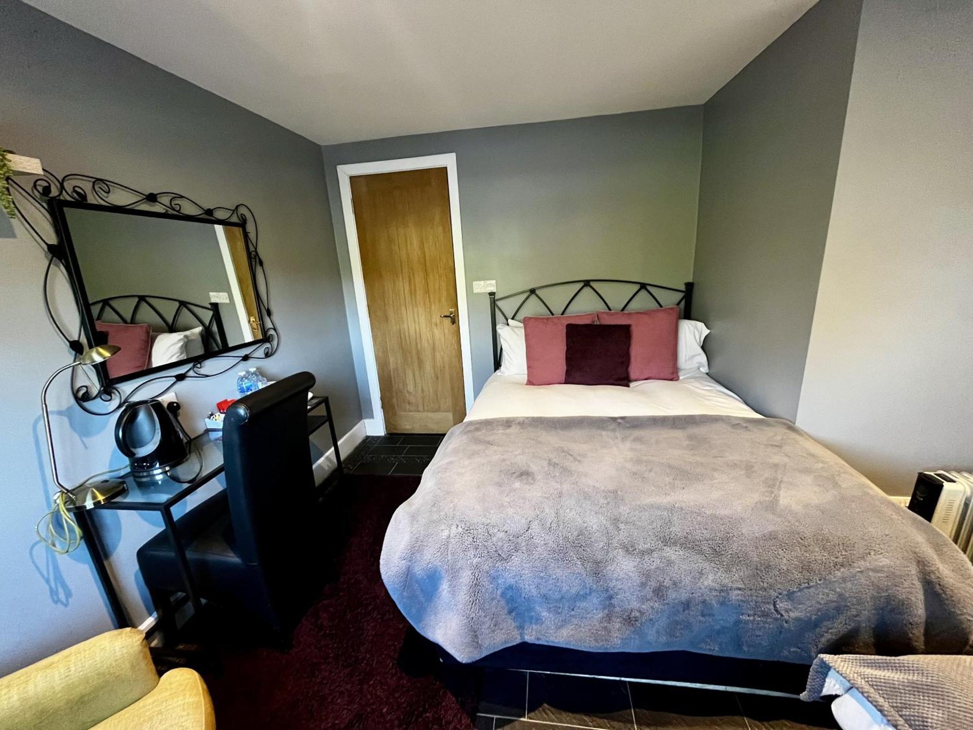 The Blue Bell Crookham Hotel Cornhill on Tweed Bilik gambar